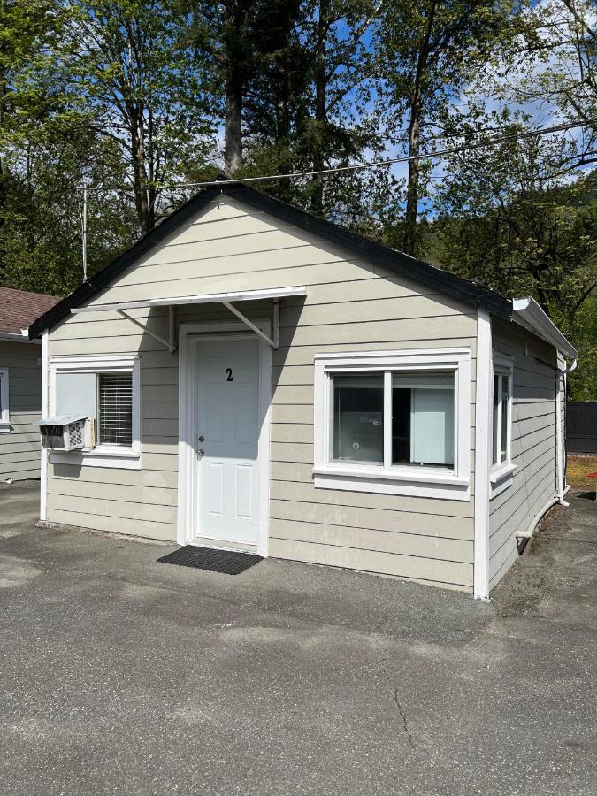 Harrison Mills Lake Errock Motel מראה חיצוני תמונה